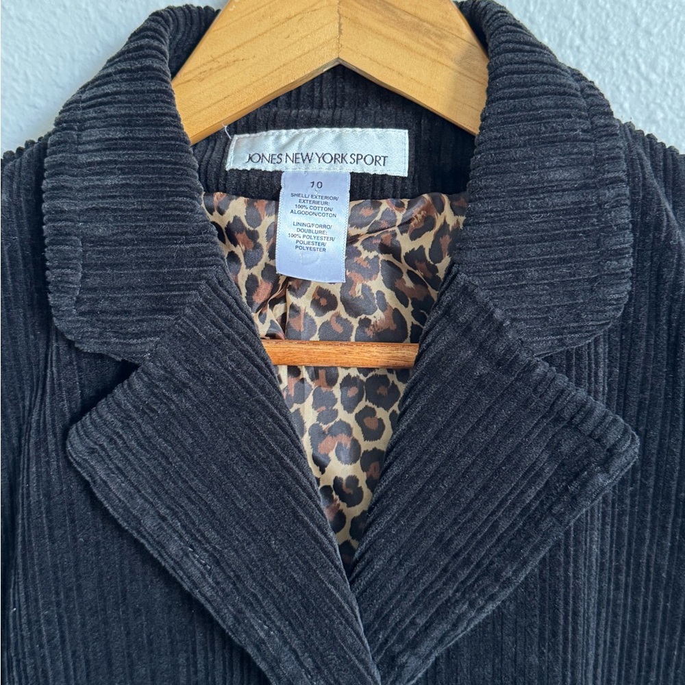 Jones New York Sport, size 10, black corduroy blazer - Picture 2 of 4